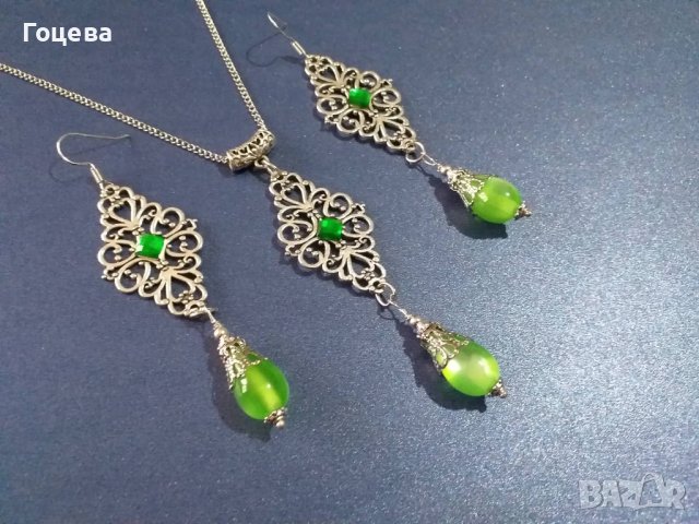 Прекрасен комплект бижута със смарагдово зелено с красиви орнаменти с цвят сребро , снимка 7 - Бижутерийни комплекти - 41496580