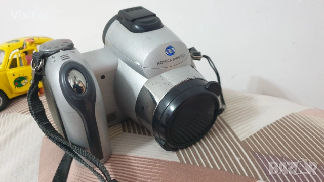 Konica Minolta DiMAGE Z3, снимка 2 - Фотоапарати - 53579760