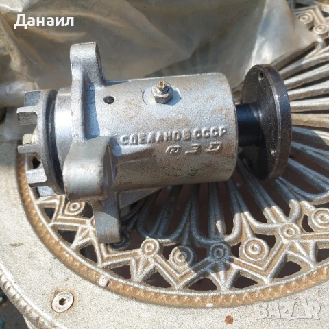 водна помпа за москвич