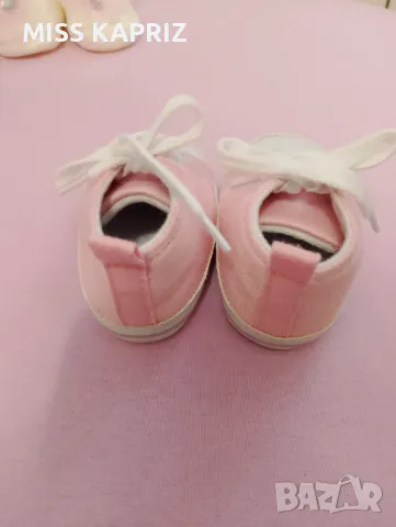 Лот бебешки буйки за момиче 6-9м, снимка 2 - Бебешки обувки - 47375419