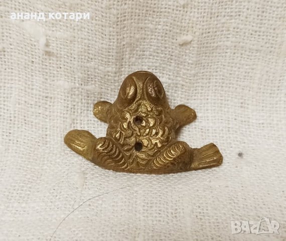 Жаба - месинг поставка