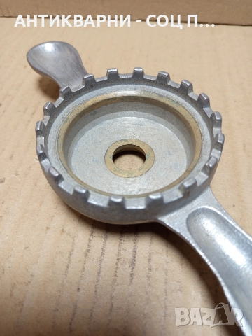 Стара Соц Затварачка За Буркани. , снимка 4 - Антикварни и старинни предмети - 52842271