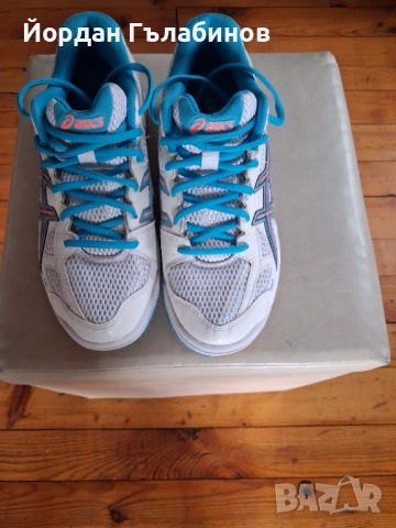 Чисто нови дамски маратонки Асикс 39номер , снимка 2 - Маратонки - 53683555