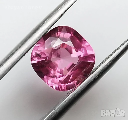 Изключителен шпинел в интензивен розов цвят и тегло 1.71кт.! Нов!, снимка 3 - Други - 47509333