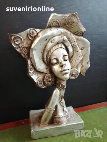Декоративна статуетка Африканка