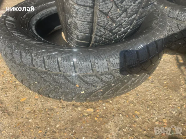 Зимни гуми 235/65/17, снимка 6 - Гуми и джанти - 47498496