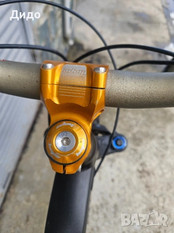 Планински велосипед Cube stereo race Downhill мекица хидравлични спирачки , снимка 5 - Велосипеди - 53846013