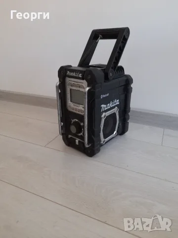 Makita DMR106B строително радио, радиоприемник