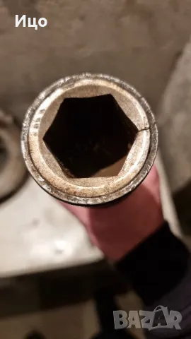 ключ за джанти 32/33, снимка 2 - Ключове - 47350525