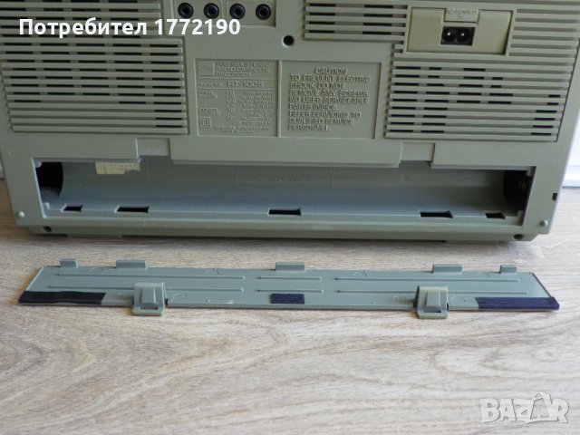 Стерео касетофон TOSHIBA RT-100S, снимка 11 - Радиокасетофони, транзистори - 41932522