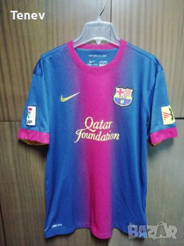 Barcelona Pique Nike оригинална футболна тениска фланелка размер М Барселона Пике , снимка 2 - Тениски - 41702828