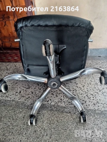 Офис стол, снимка 7 - Столове за офис - 50989617