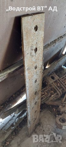 Продава се нож за булдозер Т130 (краен), снимка 2 - Индустриална техника - 40031748