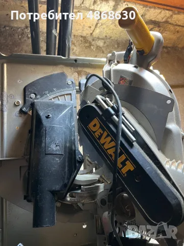 Настолен циркуляр Dewalt, снимка 4 - Циркуляри - 56404811