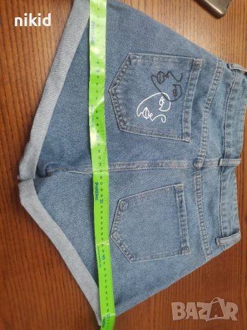 Дамски къси дънки с нашивка абстрактни лица от SHEIN, снимка 5 - Дънки - 41879369