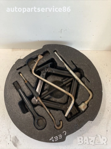 Комплект инструменти с крик за KIA Ceed 1.6 CRDi (2008) 09148-1H000