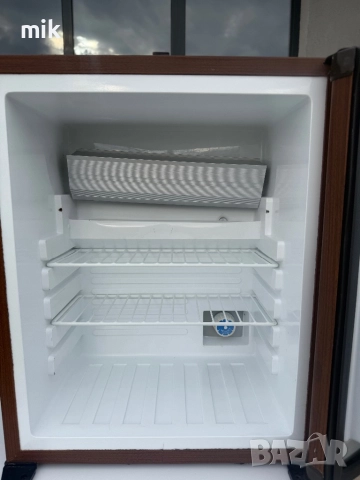 Минибар - малък хладилник Амонячен , снимка 3 - Хладилници - 51915962