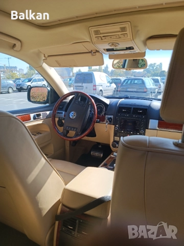 VW Touareg v10, снимка 4 - Автомобили и джипове - 52025452