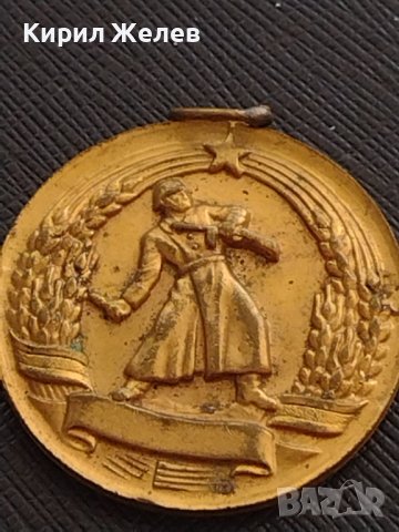 Стар медал от соца ЗА БОЕВА ЗАСЛУГА рядък за КОЛЕКЦИЯ ДЕКОРАЦИЯ БИТОВ КЪТ 17284, снимка 4 - Антикварни и старинни предмети - 41370905