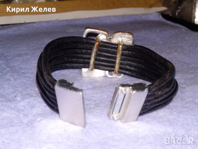 СТАРА ХЕНД - МЕЙД ГРИВНА с ЕСТЕСТВЕНА КОЖА ЕМАЙЛ-ЛАК ФАСЕТИРАН КРИСТАЛ и МАГНИТНА ЗАКОПЧАЛКА 37553, снимка 4 - Гривни - 41269010