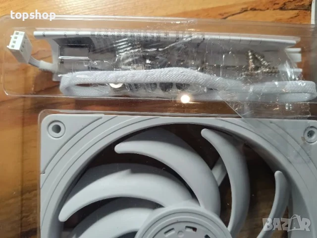 НОВ Thermalright TL-B14W 140 мм вентилатор за компютър, 1500 об./мин. S-FDB лагер / бял, снимка 4 - Други - 50492707