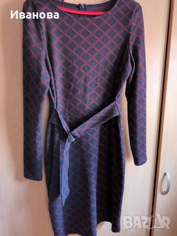 Практична ежедневна рокля