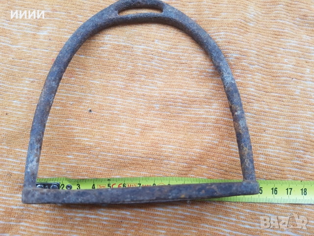 Ковано стреме за седло, снимка 3 - Антикварни и старинни предмети - 52538692