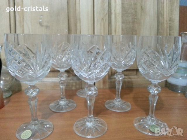 Кристални чаши за вино Чехословакия, снимка 1 - Антикварни и старинни предмети - 36075199