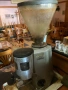 Продавам кафе машина +кафемелачка професионални, снимка 3