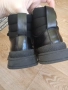 боти, снимка 3