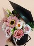 Кутия шапка със сапунени цветя за бъдещи абитуриенти или абсолвенти🎓, снимка 3