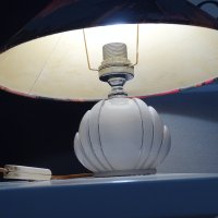 Стара АРТ нощна лампа с порцеланова основа, снимка 9 - Настолни лампи - 41593031