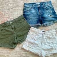 Дамски къси панталони / дънки, снимка 2 - Къси панталони и бермуди - 32894889