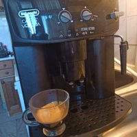 Кафеавтомат Делонги Кафе Венеция, работи отлично и прави хубаво кафе и капучино , снимка 4 - Кафемашини - 41469093