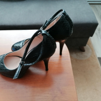 Дамски обувки с ток, снимка 4 - Дамски обувки на ток - 44831543