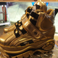 екстравагантни кецове естествена кожа с платформа, с кутия Buffalo gold platform sneakers high top, снимка 5 - Дамски боти - 36282776