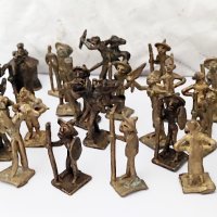 Голяма колекция бронзови фигури , снимка 1 - Колекции - 42535461