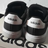 детски обувки adidas, снимка 3 - Детски маратонки - 44287459