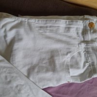 Нов бял панталон и тениска Tommy Hilfiger , снимка 3 - Панталони - 41965206