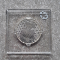 Възпоменателна сребърна монета 5 евро 60 години от Освобождението от Фашистка Германия, снимка 3 - Нумизматика и бонистика - 44715865