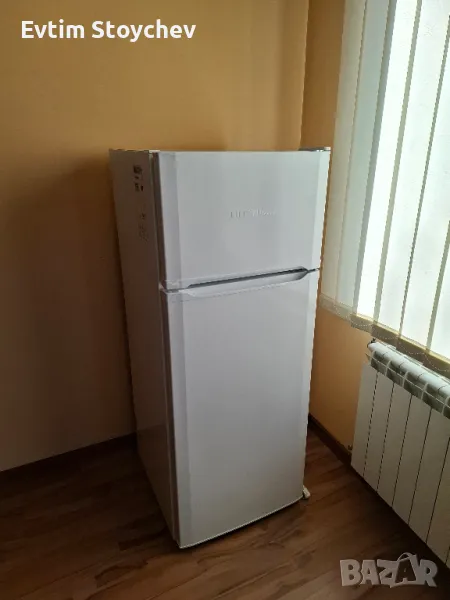 хладилник с горна камера, снимка 1