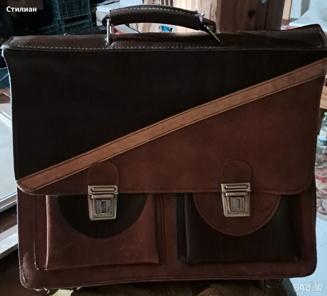 Кожени чанти от старото време, снимка 1