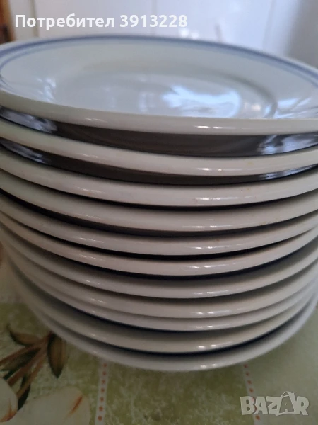 Сервиз порцелан 29 части български.Много здрав!, снимка 1