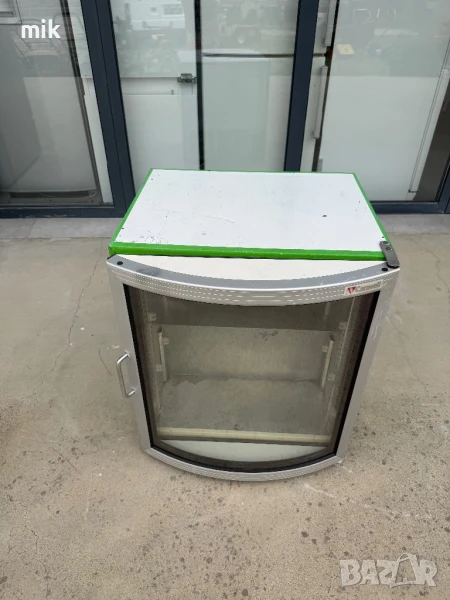 Малка витрина с вентилатор, снимка 1