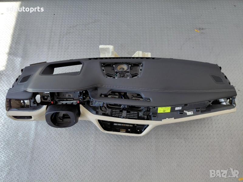 Арматурно табло за BMW 7 G11 G12 с Head Up Г11 Г12 , снимка 1