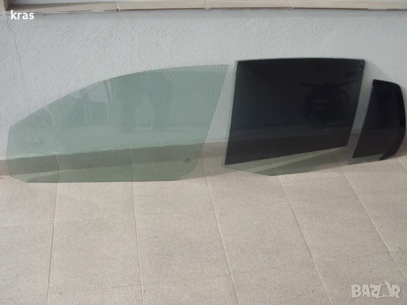 VW Голф 5 стъкло предна и задна лява врата , снимка 1