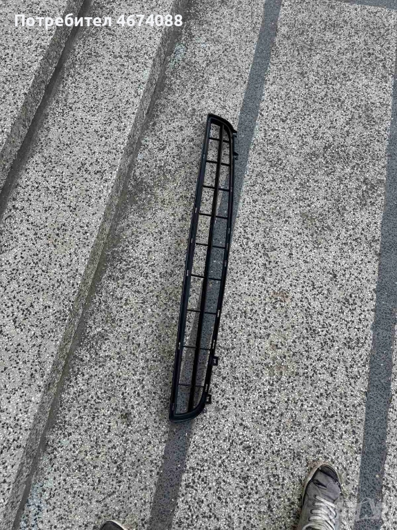 Решетка на предна броня на Рено Лагуна Renaut Laguna само за 30лв. G000146968, снимка 1