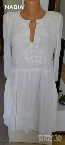 *Бяла рокля с бродерия, снимка 1