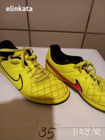 Бутонки Nike, номер 35, снимка 3 - Детски маратонки - 53151696