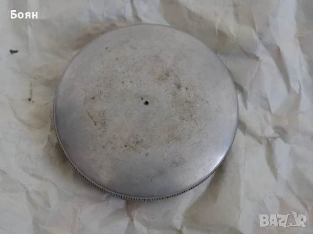 Капачка за резервоар на Трабант, снимка 2 - Части - 51032445